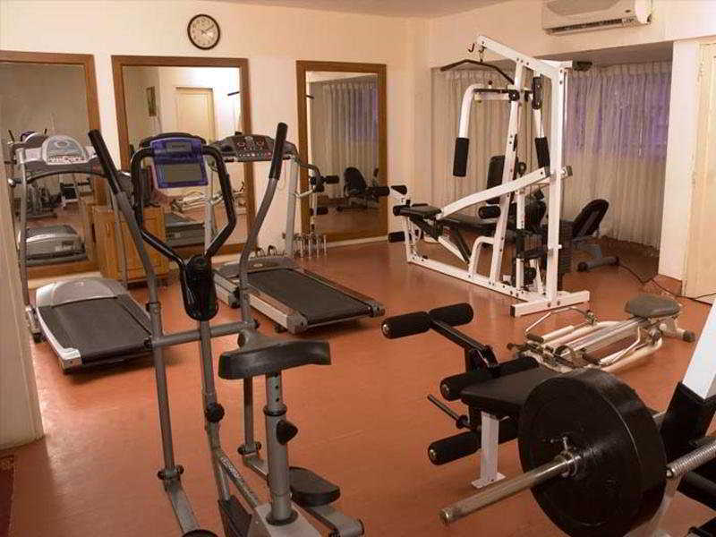 The South Park Hotel Thiruvananthapuram Ngoại thất bức ảnh